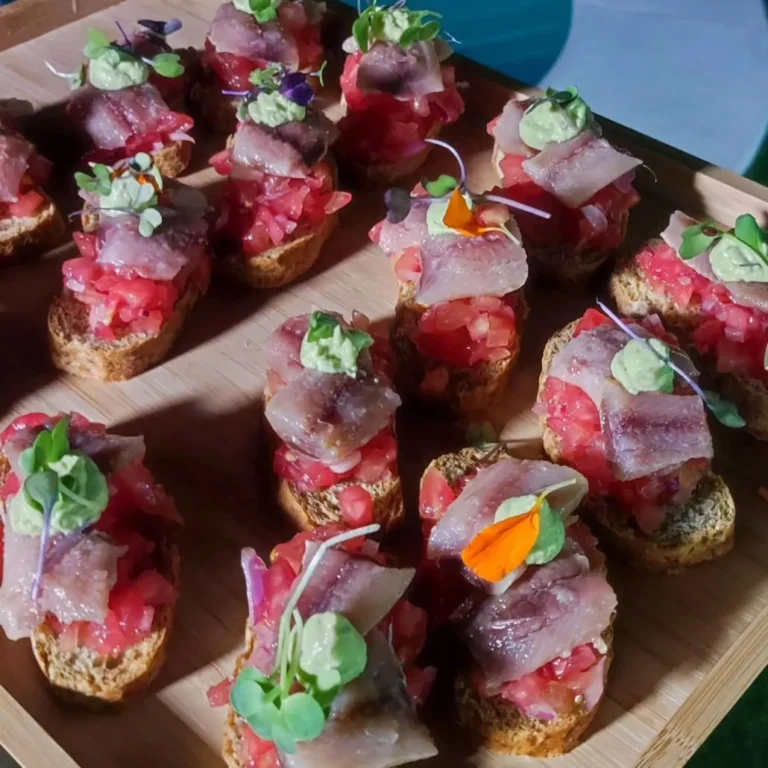 370698946_726912702766832_8944168887330768139_n-1030x1030